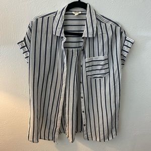 Ana Beachy Button Up